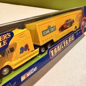 Vtg Nascar Winners Circle Jeff Gordon #24 Dupont Trailer Rig 1:64 Sesame Street